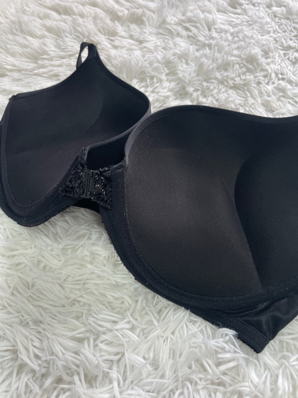 Victoria’s Secret Bombshell Plunge Racer-Back Push-Up Bra - Picture 3 of 8